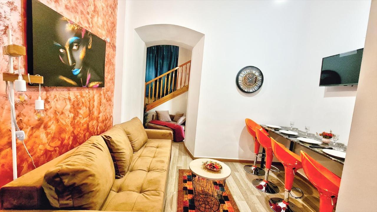 Apartamento Royal Mansion In Unirii Square Cluj-Napoca Exterior foto