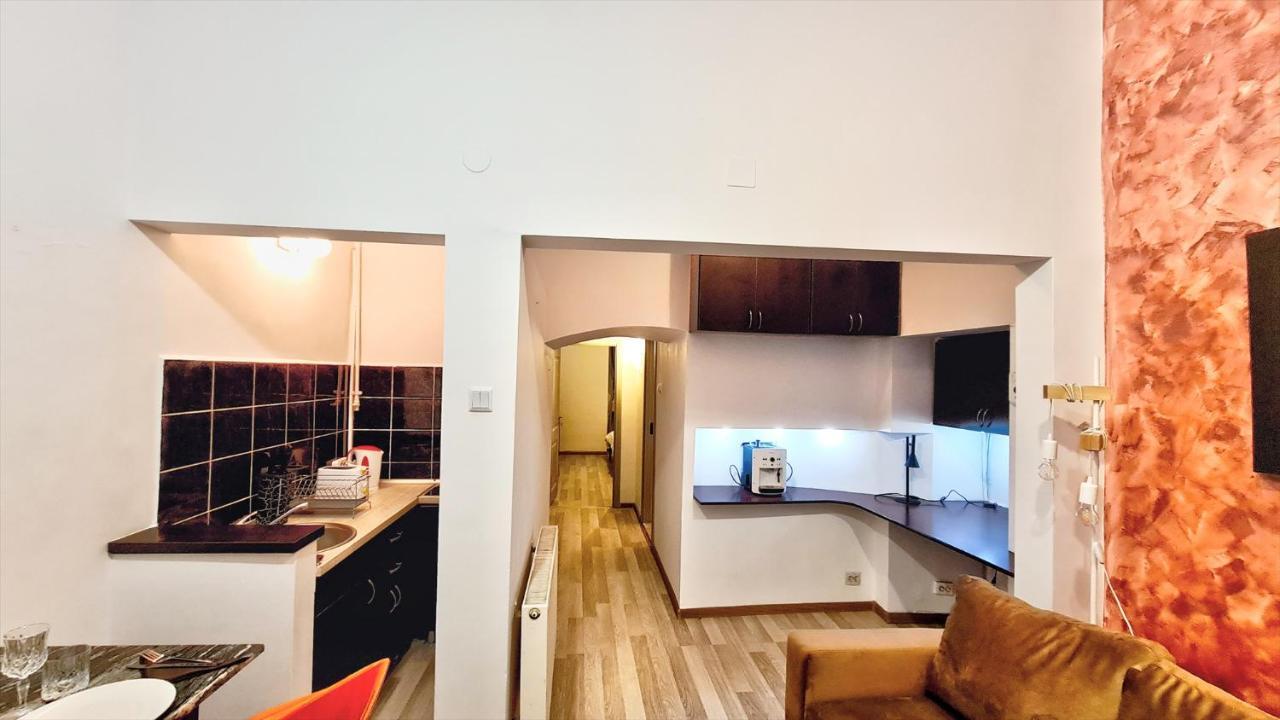 Apartamento Royal Mansion In Unirii Square Cluj-Napoca Exterior foto